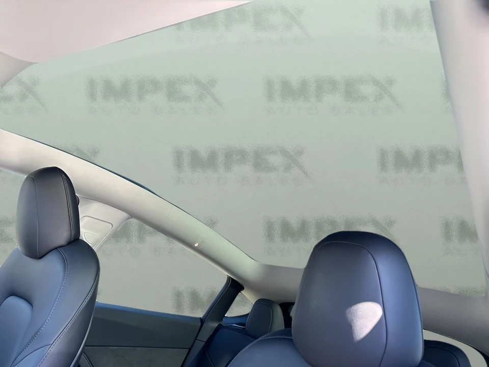 2022 Tesla Model Y Performance - Image 11 of 21