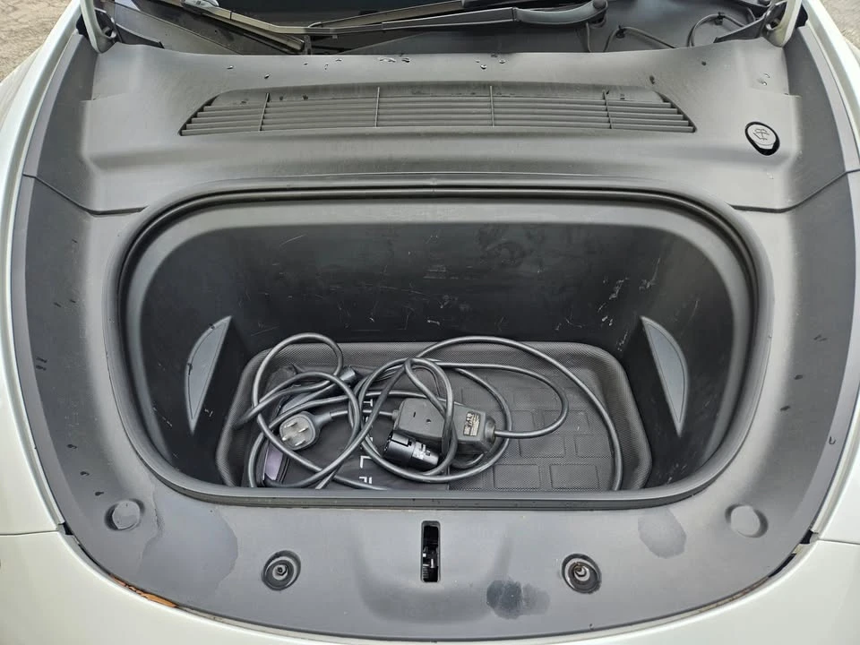 2022 Tesla Model Y Performance - Image 17 of 20