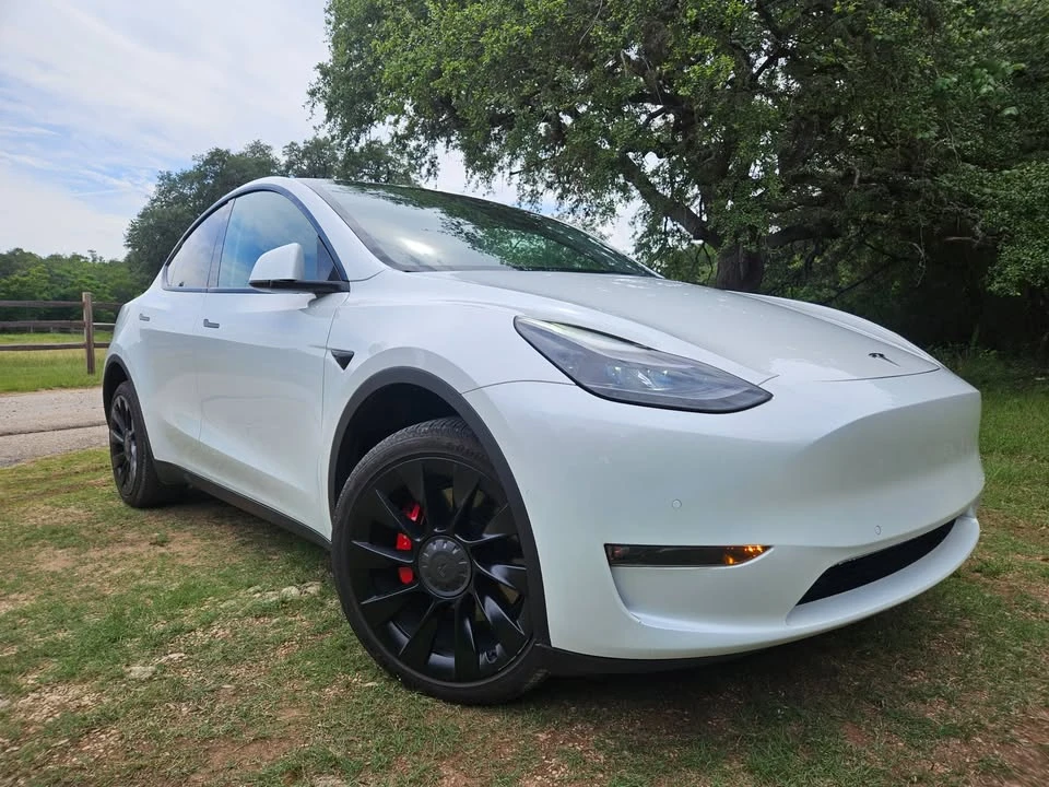 2022 Tesla Model Y Performance - Image 2 of 20