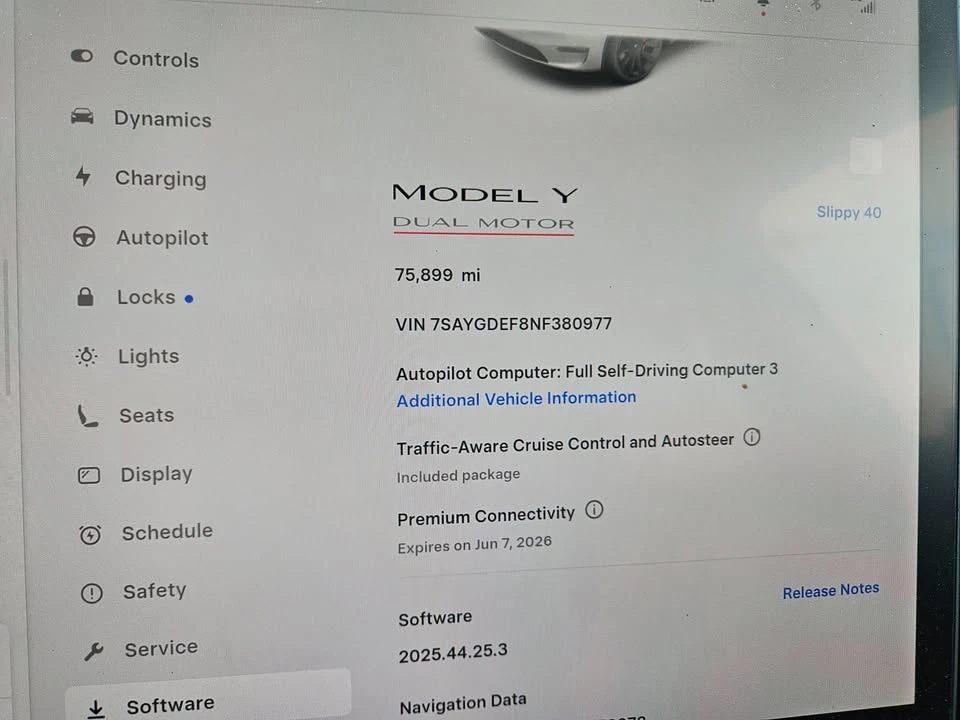 2022 Tesla Model Y Performance - Image 18 of 20