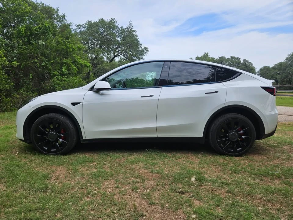 2022 Tesla Model Y Performance - Image 8 of 20