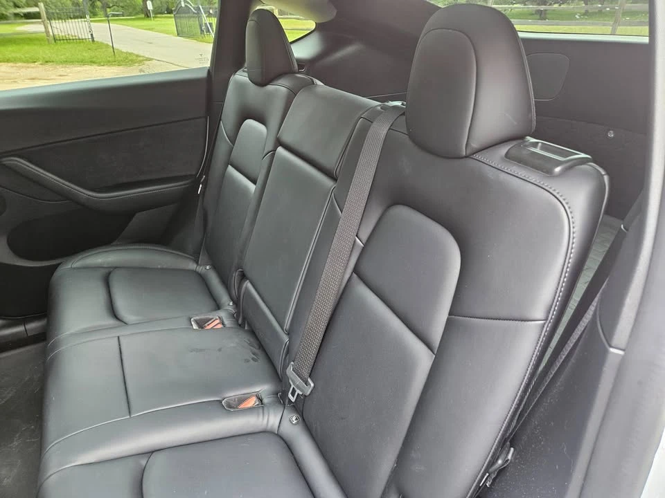2022 Tesla Model Y Performance - Image 11 of 20