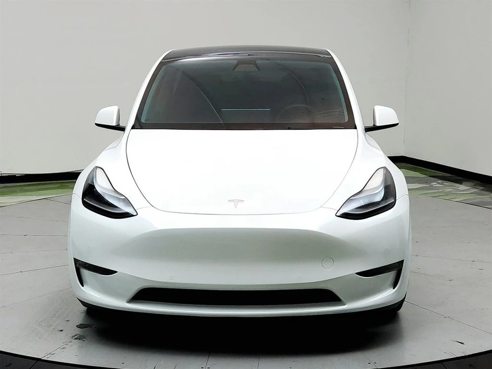2022 Tesla Model Y Performance - Image 2 of 12