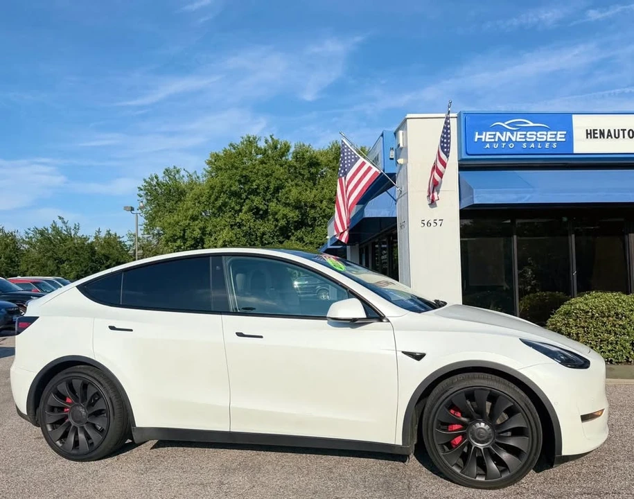 2022 Tesla Model Y Performance - Image 3 of 20