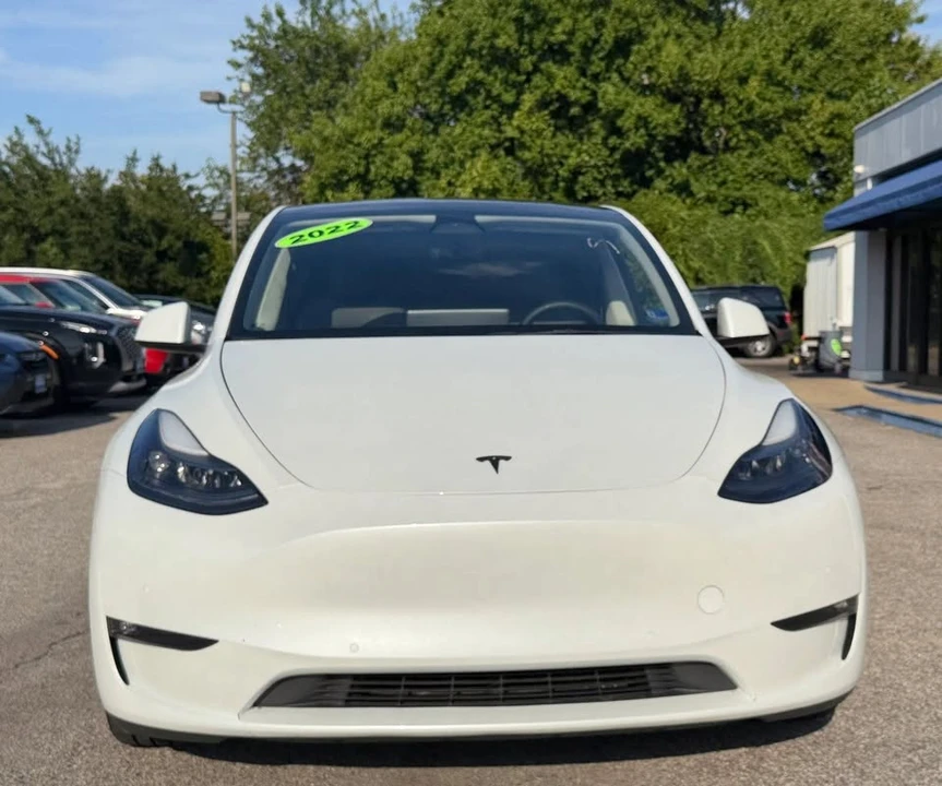 2022 Tesla Model Y Performance - Image 8 of 20