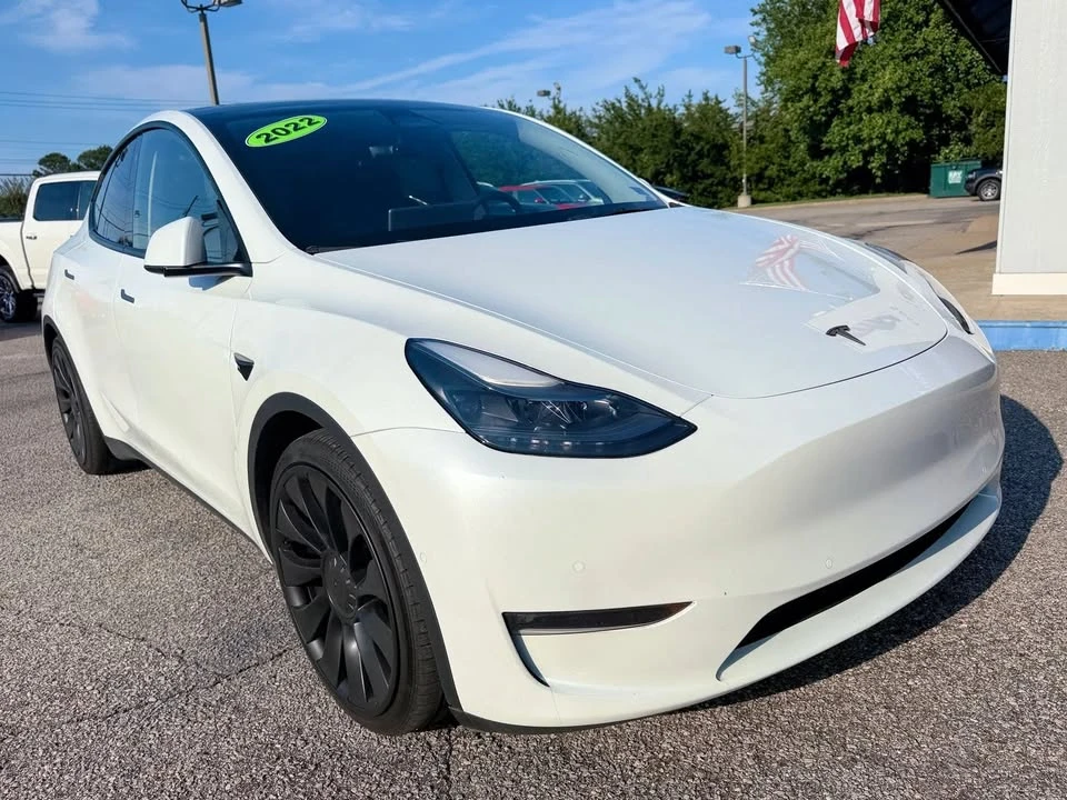 2022 Tesla Model Y Performance - Image 9 of 20