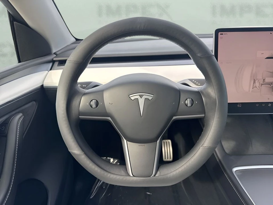2022 Tesla Model Y Performance - Image 15 of 21