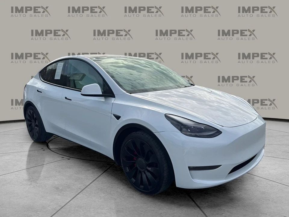 2022 Tesla Model Y Performance - Image 7 of 21