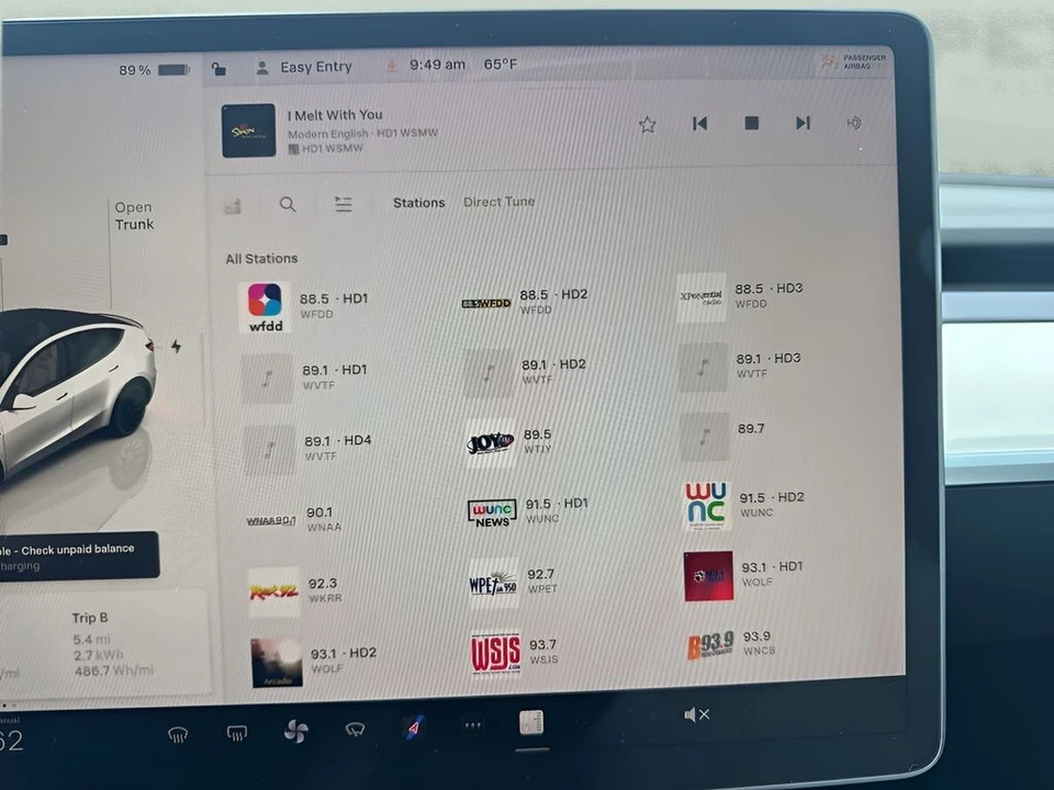 2022 Tesla Model Y Performance - Image 19 of 21