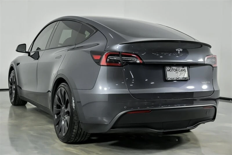 2022 Tesla Model Y Performance - Image 10 of 12