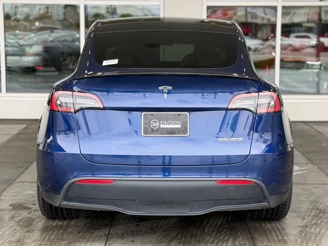 2022 Tesla Model Y Performance - Image 10 of 12