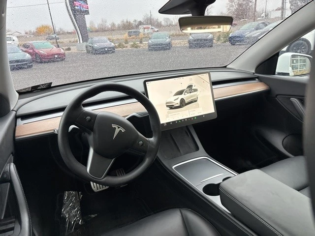 2022 Tesla Model Y Performance - Image 19 of 21
