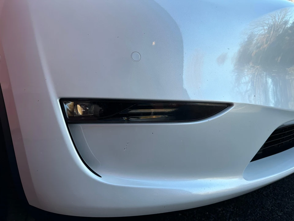 2022 Tesla Model Y Performance - Image 22 of 31