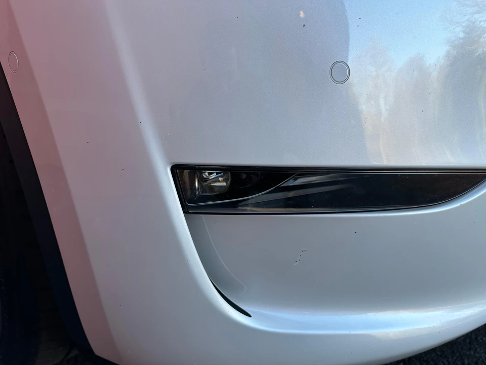 2022 Tesla Model Y Performance - Image 21 of 31