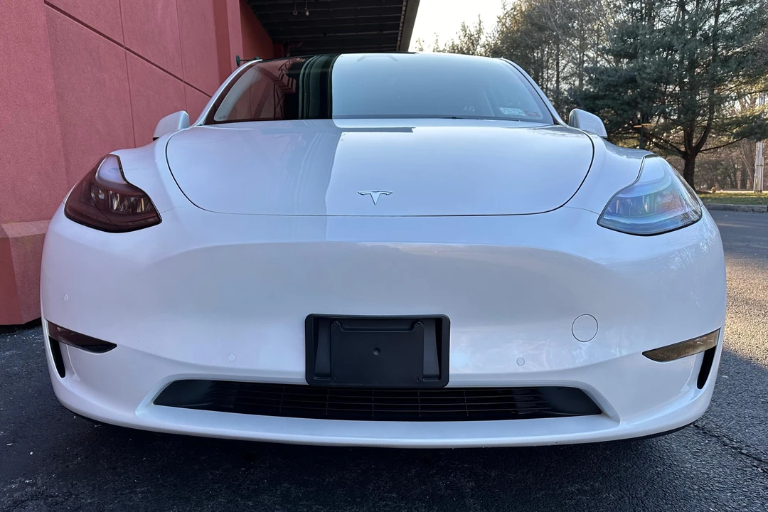 2022 Tesla Model Y Performance - Image 2 of 31