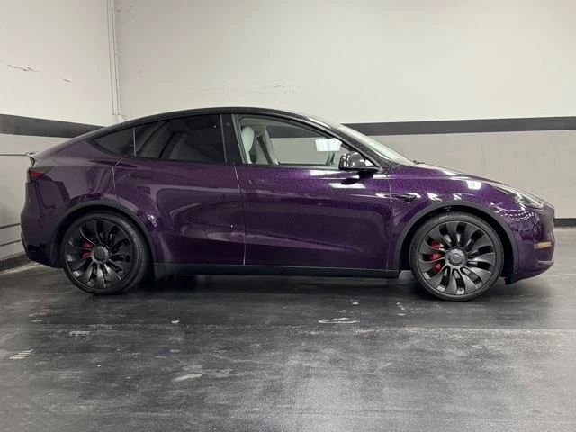 2022 Tesla Model Y Performance - Image 5 of 12