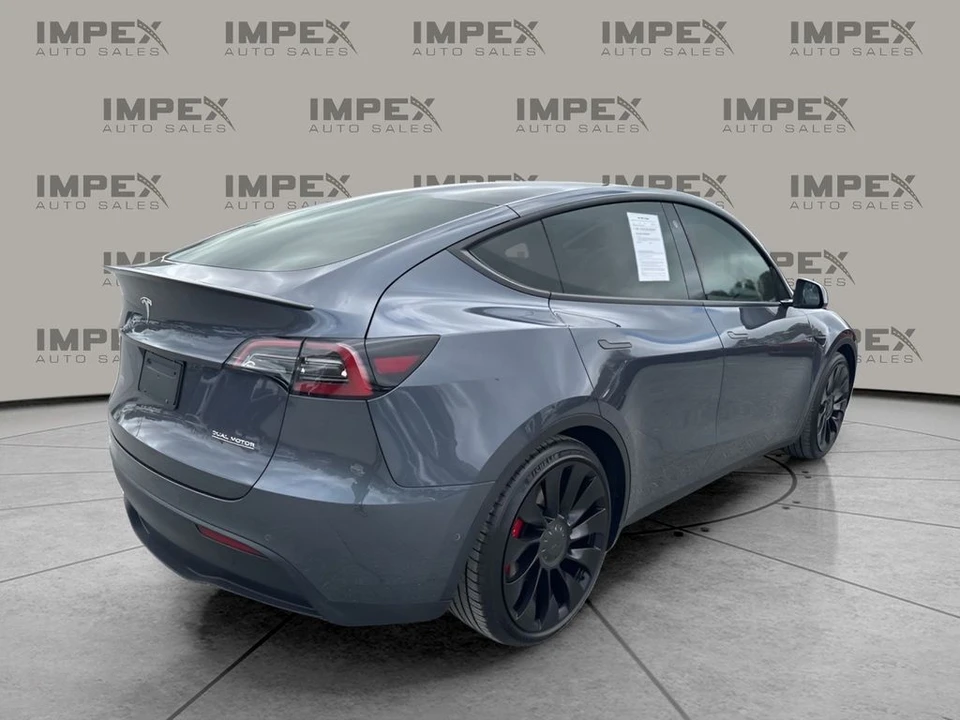 2022 Tesla Model Y Performance - Image 5 of 12