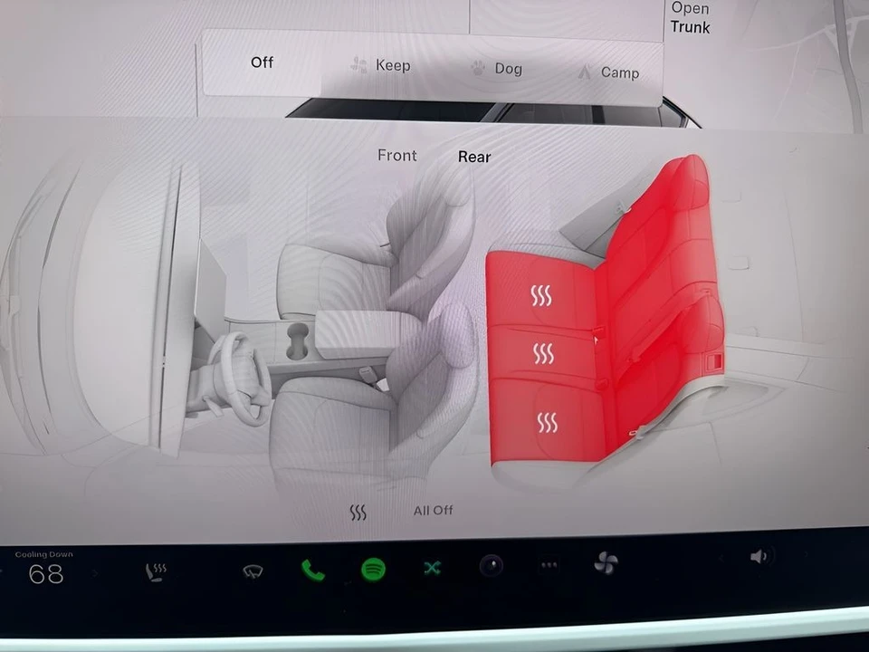 2022 Tesla Model Y Performance - Image 13 of 21