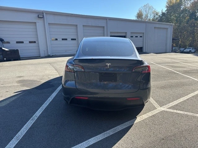 2022 Tesla Model Y Performance - Image 7 of 12