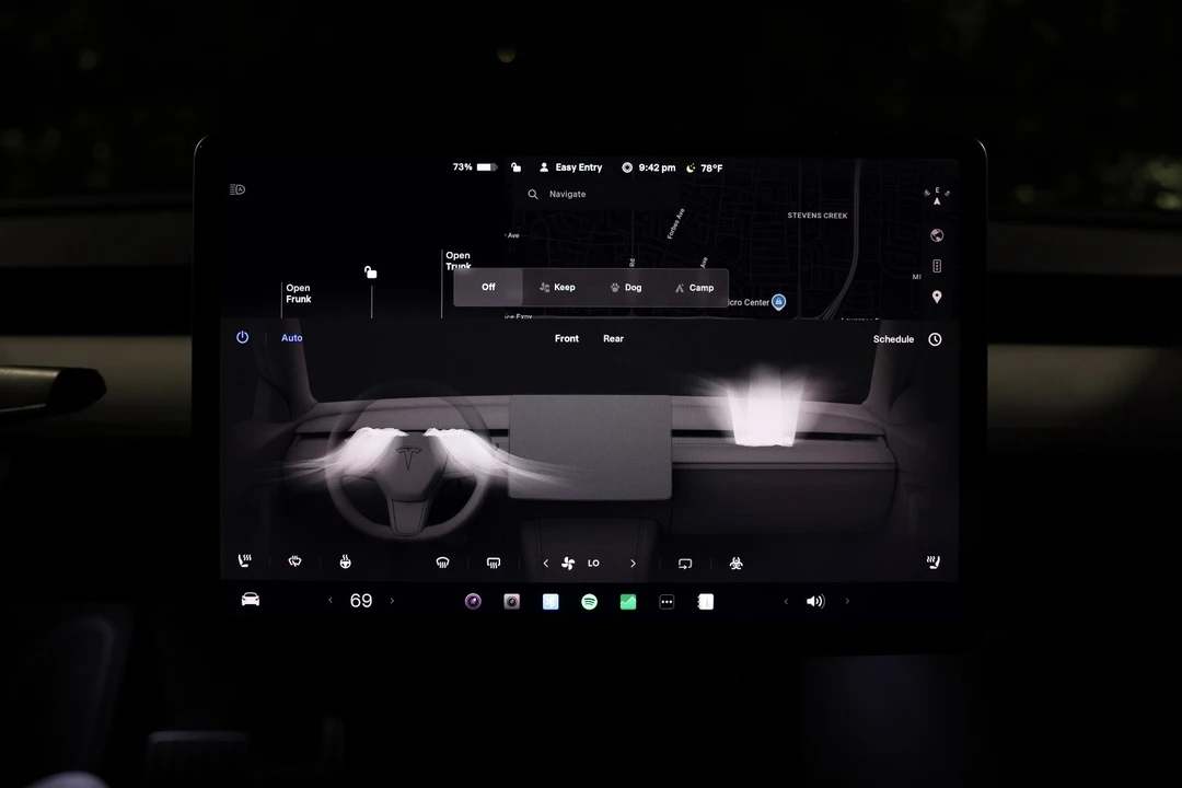 2022 Tesla Model Y Performance - Image 21 of 21