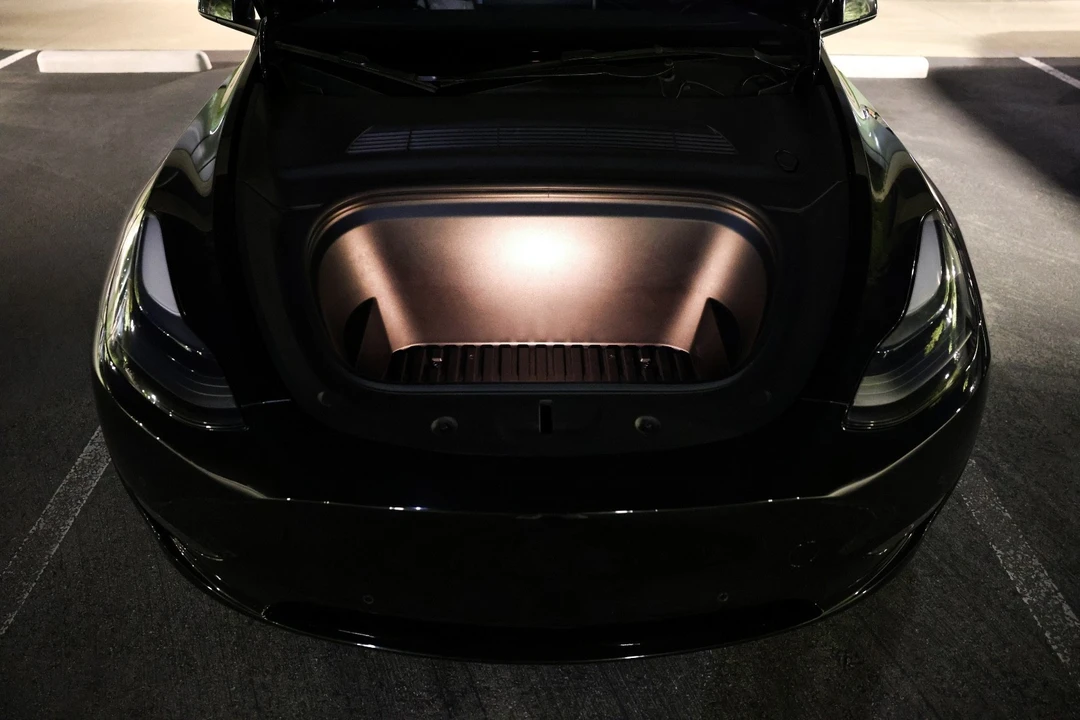 2022 Tesla Model Y Performance - Image 19 of 21