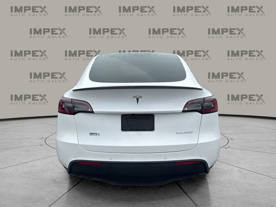 2022 Tesla Model Y Performance - Image 4 of 18