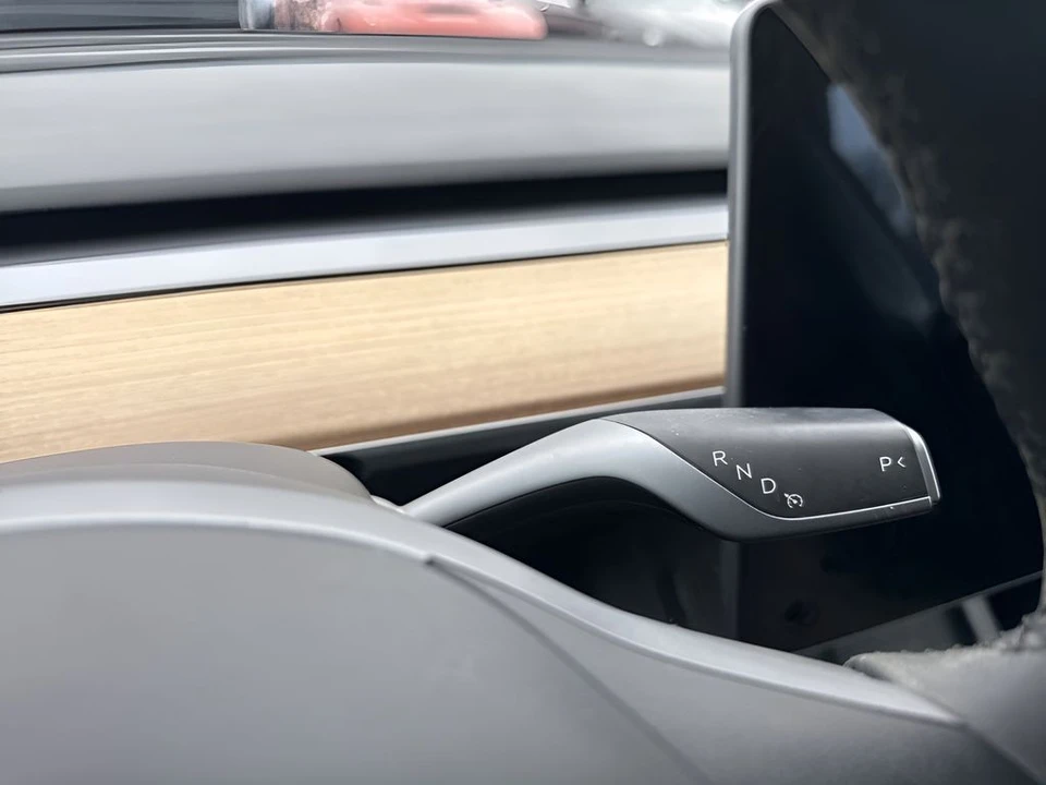 2022 Tesla Model Y Performance - Image 18 of 18