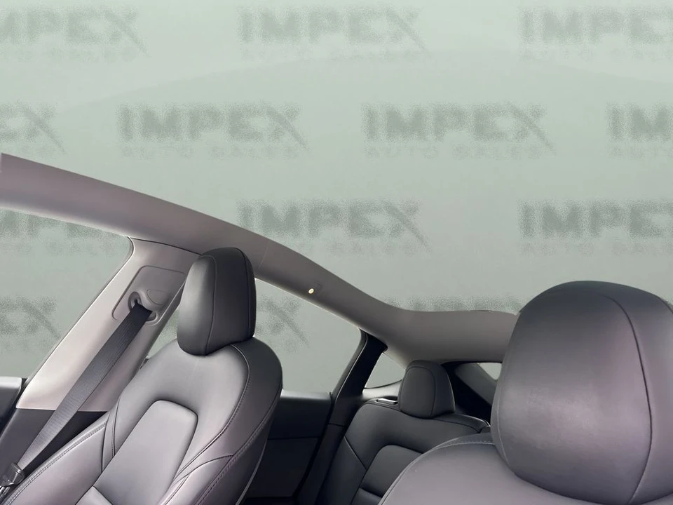 2022 Tesla Model Y Performance - Image 11 of 18