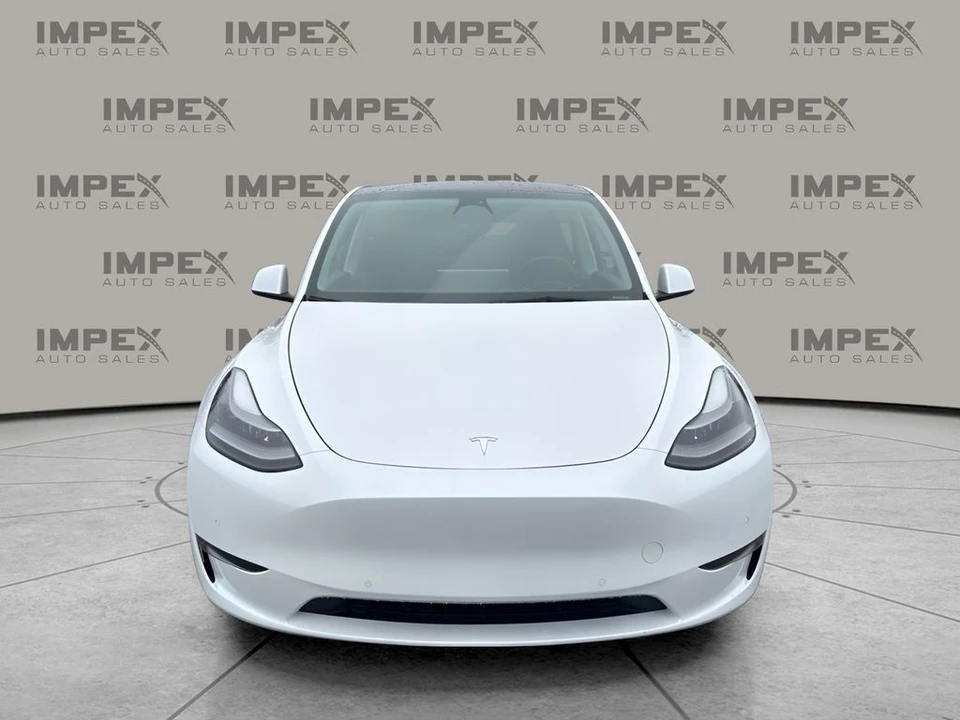 2022 Tesla Model Y Performance - Image 8 of 18