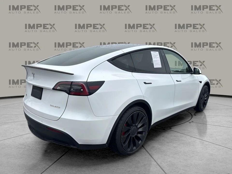 2022 Tesla Model Y Performance - Image 5 of 18