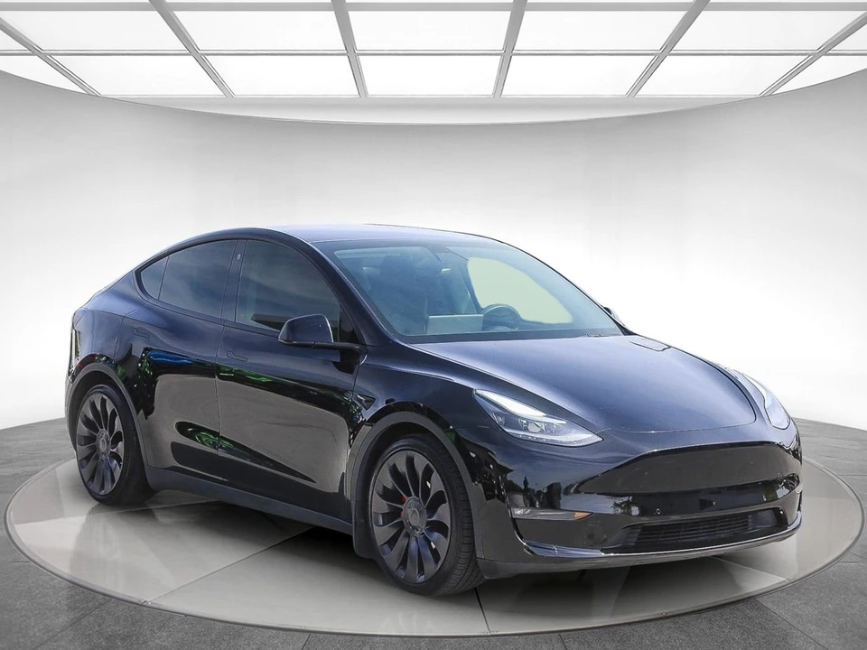 2022 Tesla Model Y Performance - Image 5 of 21