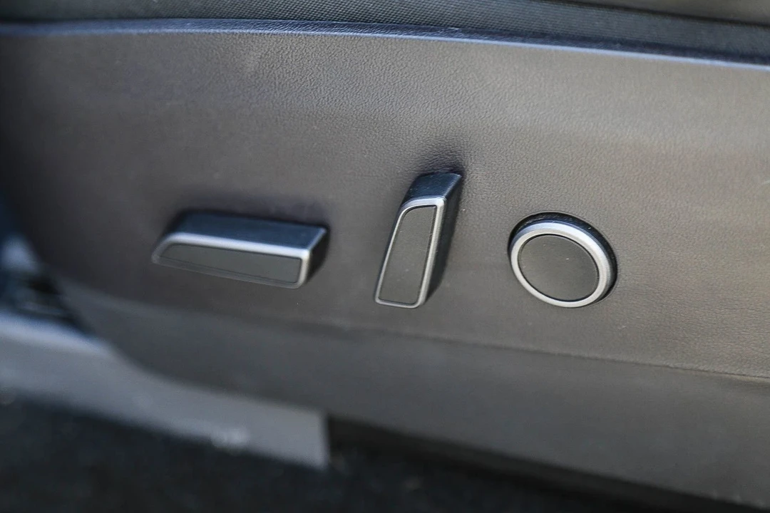 2022 Tesla Model Y Performance - Image 20 of 21