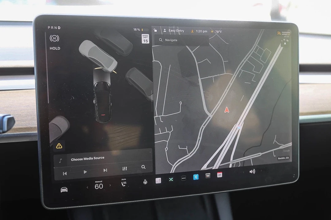 2022 Tesla Model Y Performance - Image 21 of 21
