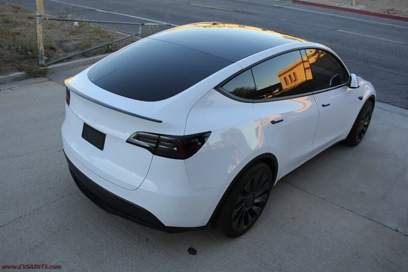 2022 Tesla Model Y Performance - Image 9 of 21