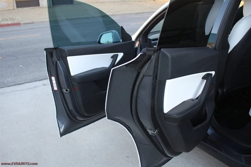 2022 Tesla Model Y Performance - Image 15 of 21