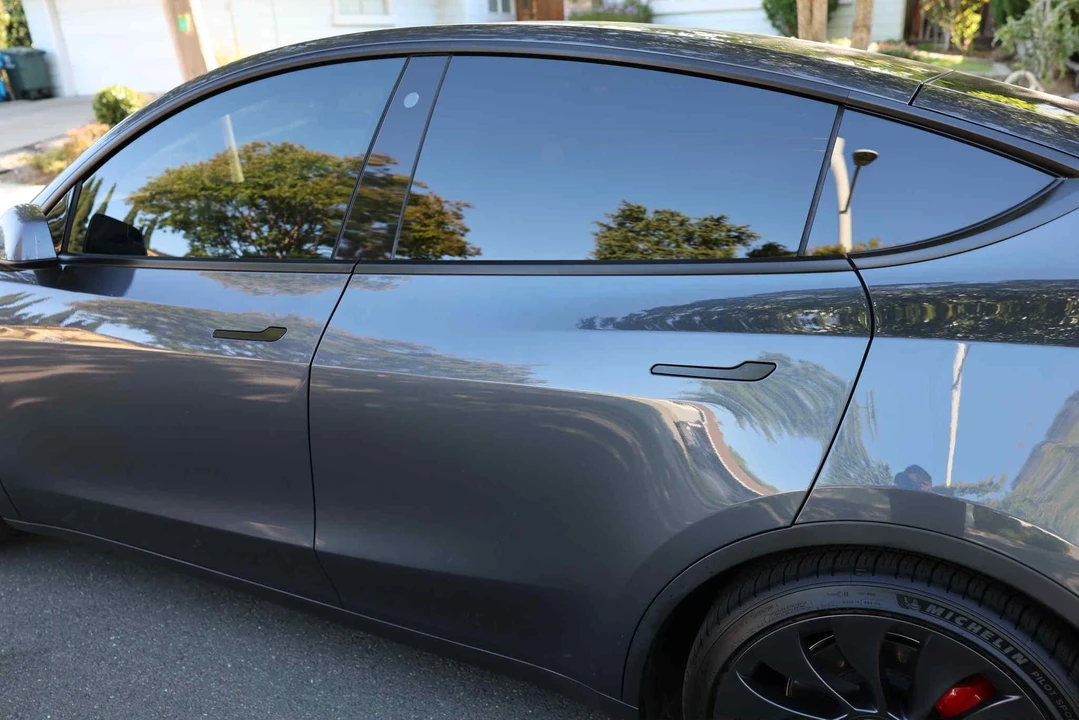 2022 Tesla Model Y Performance - Image 22 of 31