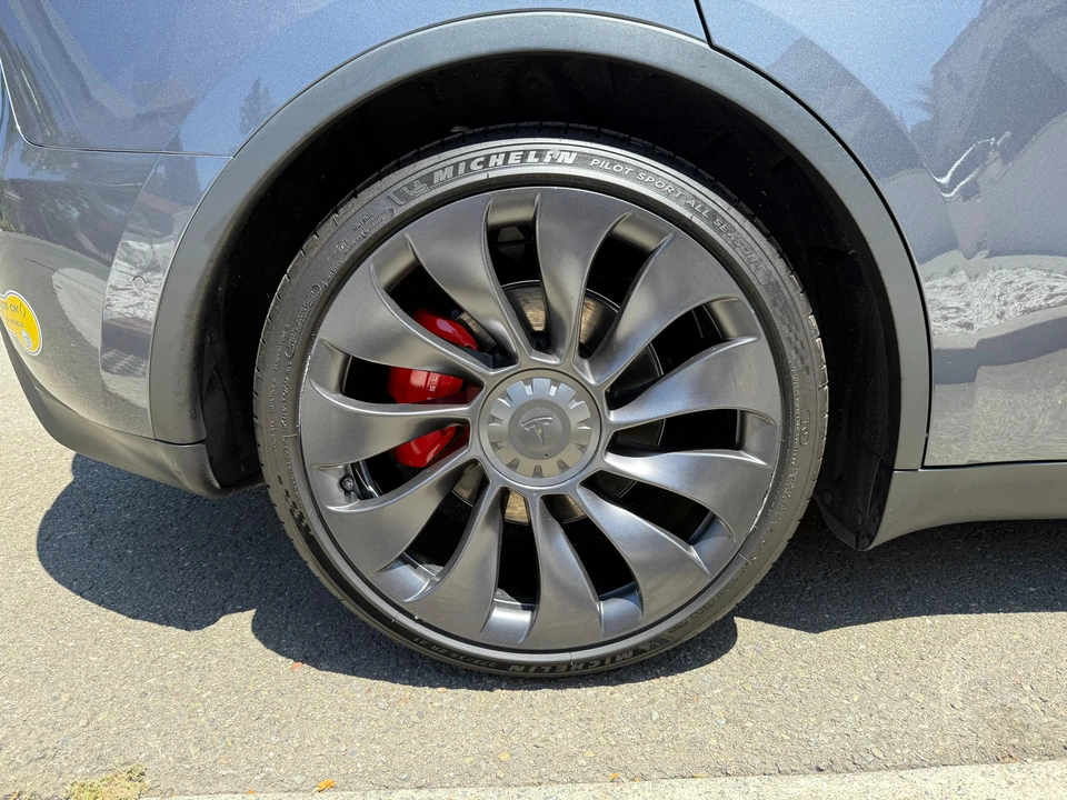2022 Tesla Model Y Performance - Image 30 of 31