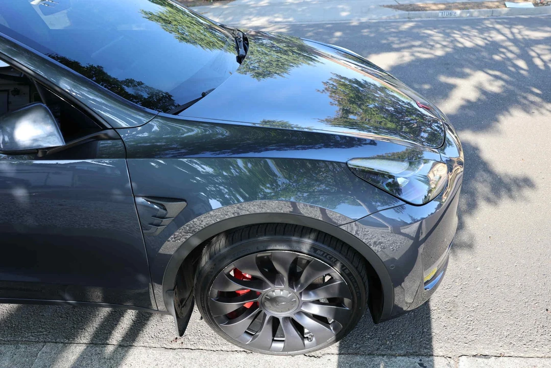 2022 Tesla Model Y Performance - Image 27 of 31