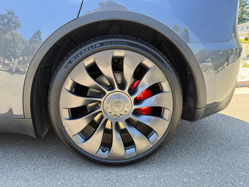 2022 Tesla Model Y Performance - Image 29 of 31