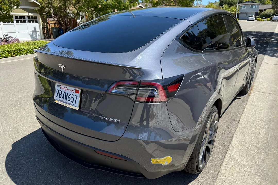 2022 Tesla Model Y Performance - Image 5 of 31