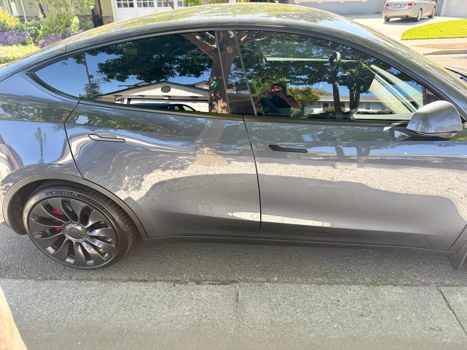 2022 Tesla Model Y Performance - Image 26 of 31
