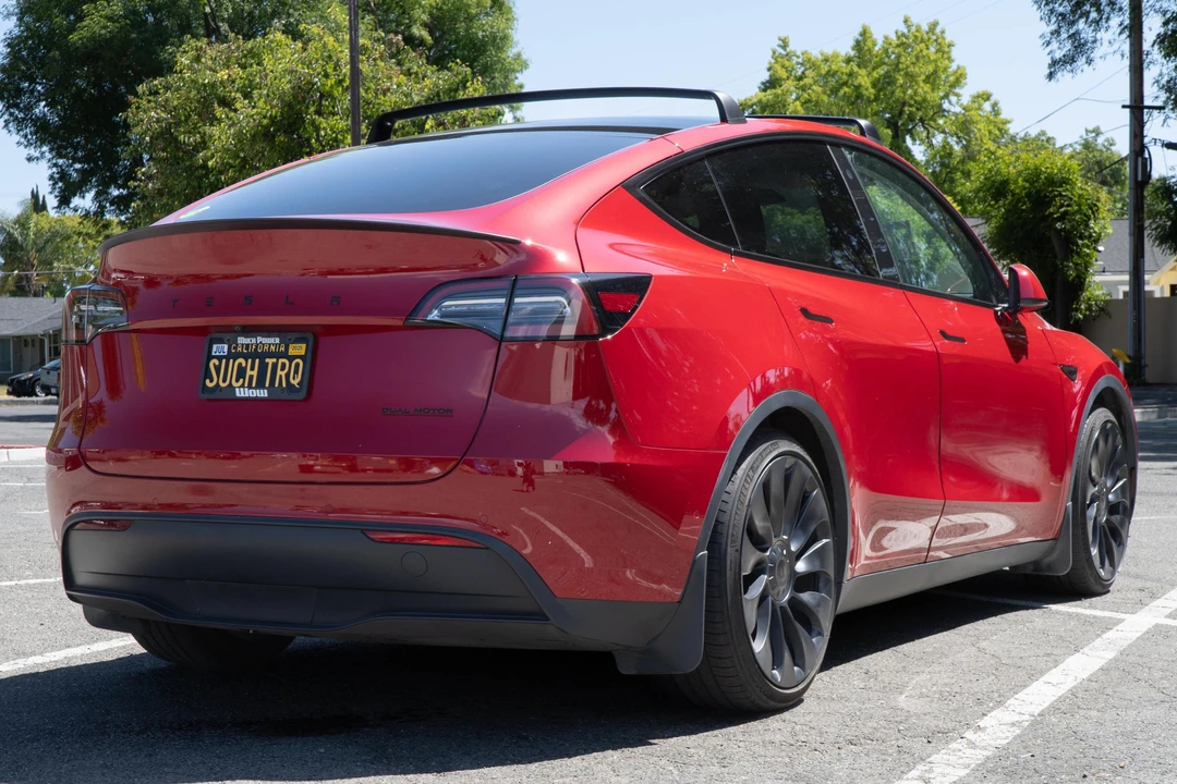 2022 Tesla Model Y Performance - Image 4 of 31