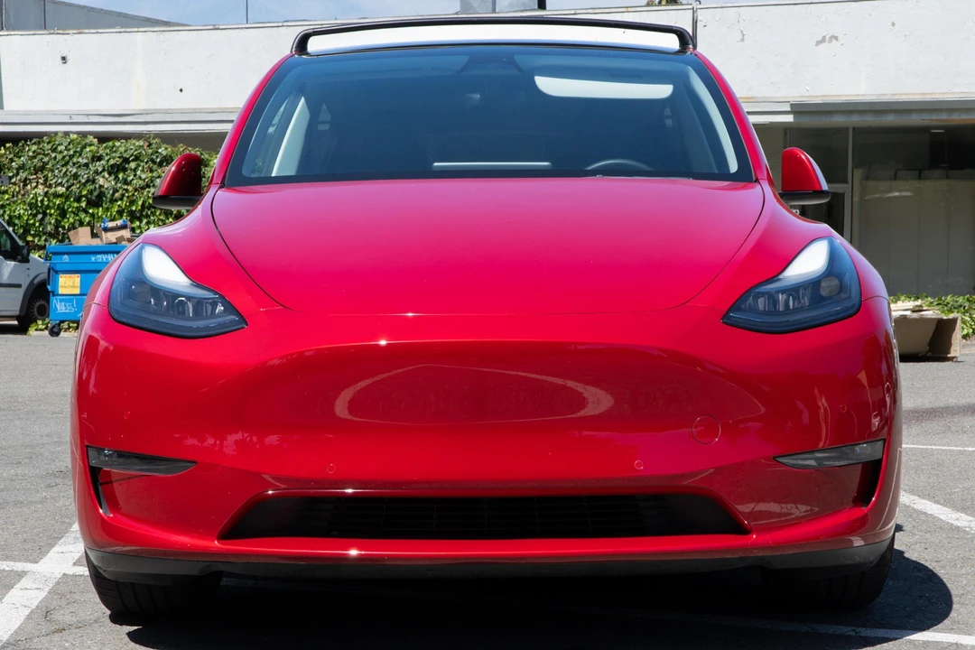 2022 Tesla Model Y Performance - Image 2 of 31