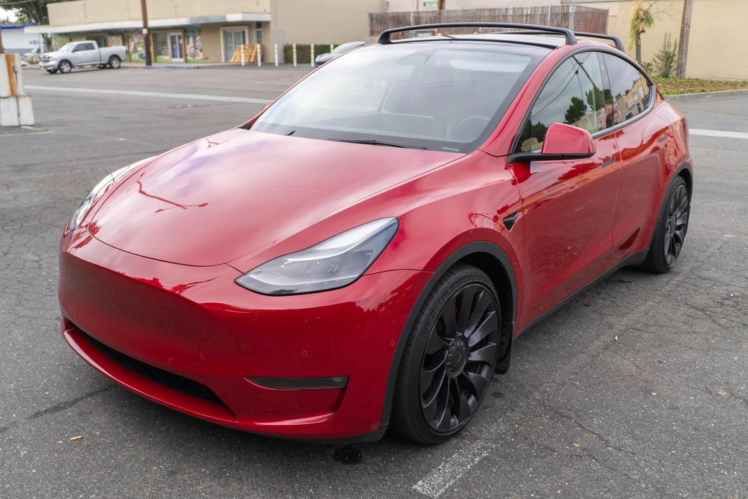 2022 Tesla Model Y Performance - Image 19 of 31