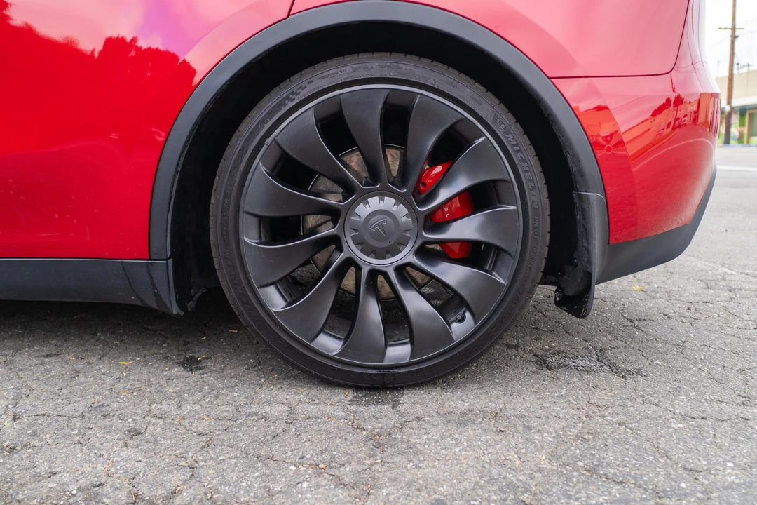 2022 Tesla Model Y Performance - Image 28 of 31