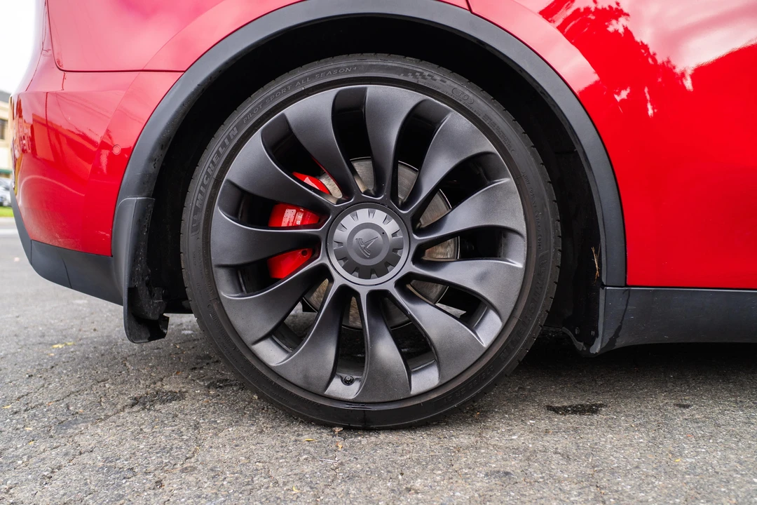 2022 Tesla Model Y Performance - Image 29 of 31