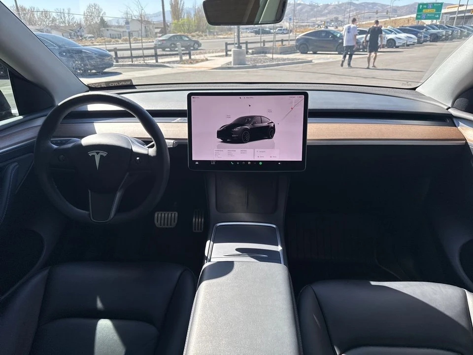 2022 Tesla Model Y Performance - Image 21 of 21