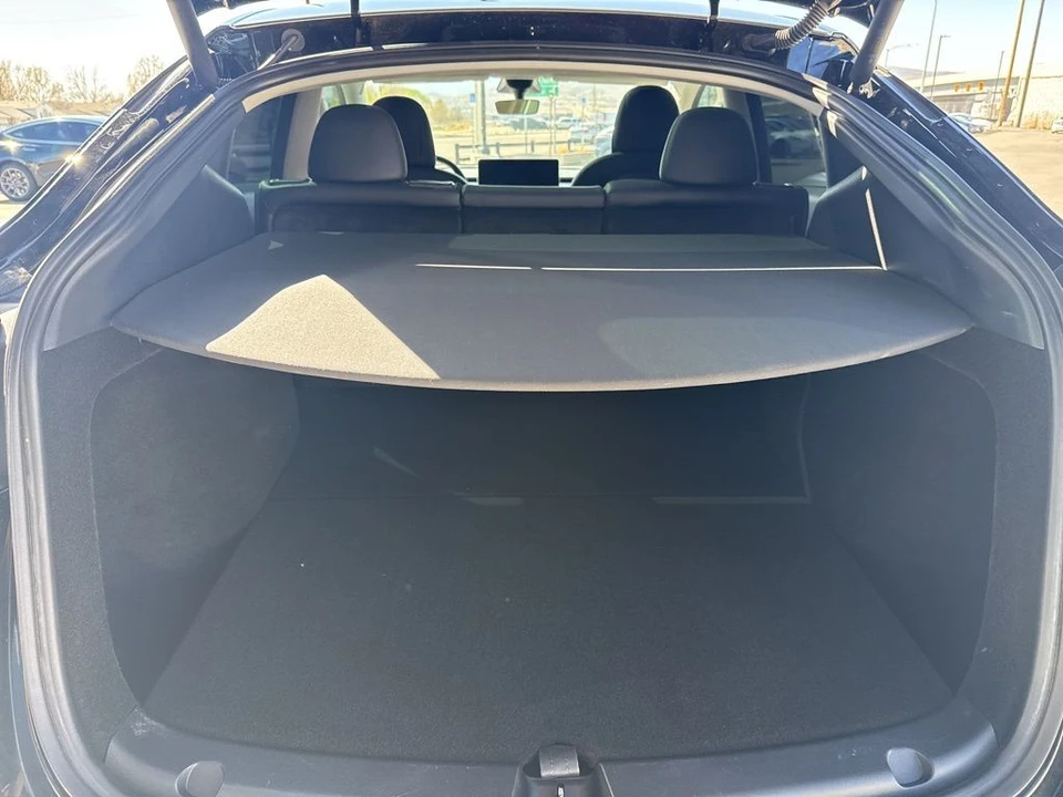 2022 Tesla Model Y Performance - Image 17 of 21