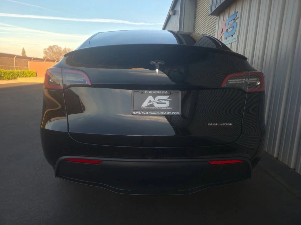 2022 Tesla Model Y Performance - Image 6 of 21