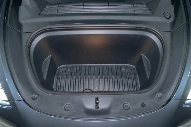 2022 Tesla Model Y Performance - Image 17 of 17